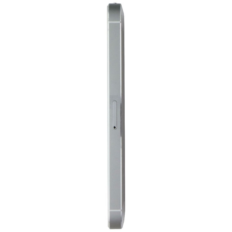 Apple iPhone 5s (4-in) Smartphone (A1533) Unlocked - 16GB / Silver