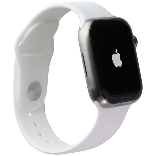 Apple Watch Series 7 (A2477) (GPS+LTE) 45mm - Titanium/White Sport Band