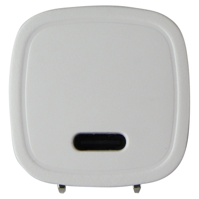 Axessorize Essential Bundle Case + Screen + Charger + Lens for iPhone 15 - Black