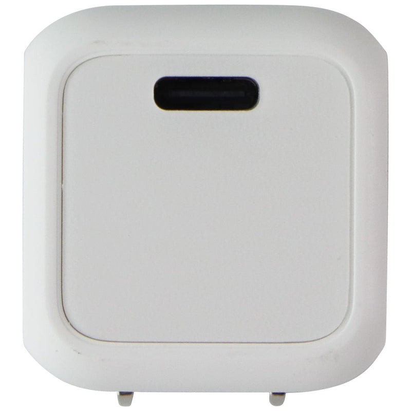 AXS Starter Kit (Clear MagSafe Case + Glass + 30W USB-C Charger) for iPhone 16