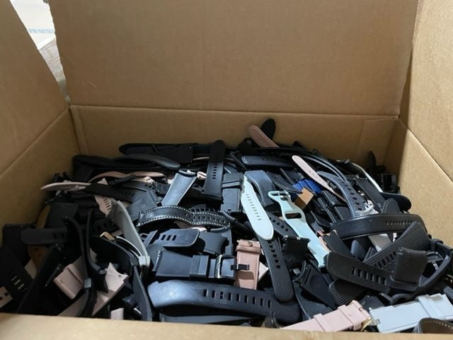 47,000 Unsorted Smartwatch Bands Approximately 32k Apple & 15k Samsung - Unbranded - Simple Cell Shop, Free shipping from Maryland!